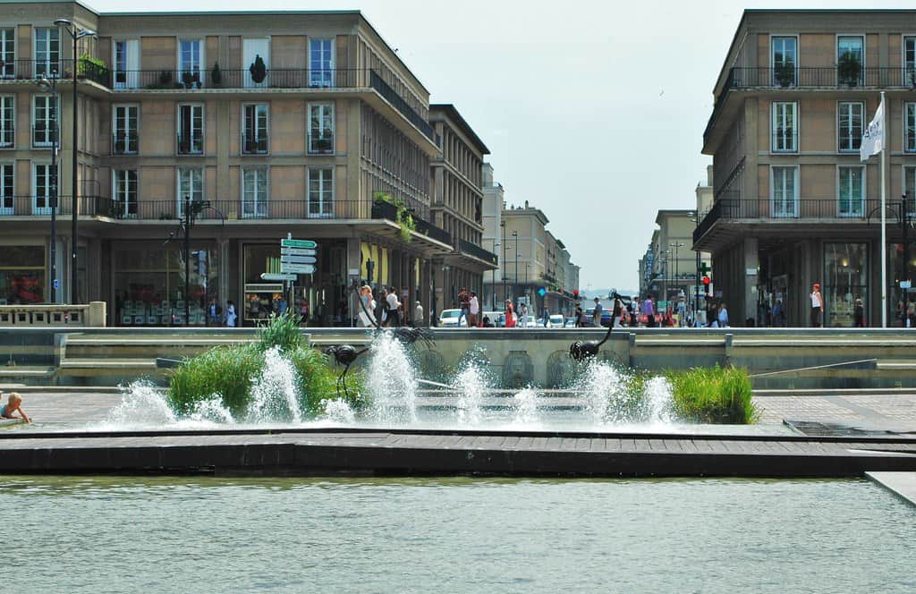 Plaza de l'Hôtel-de-Ville