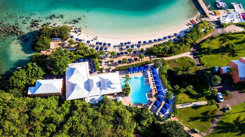 Resort de playa de la bahía de la gruta