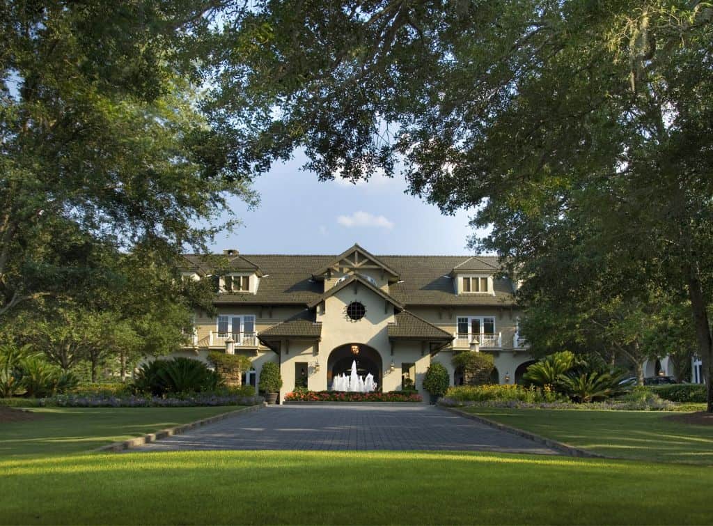 El albergue en la isla del mar