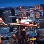 Vuelo en helicóptero por la noche sobre el Strip de Las Vegas