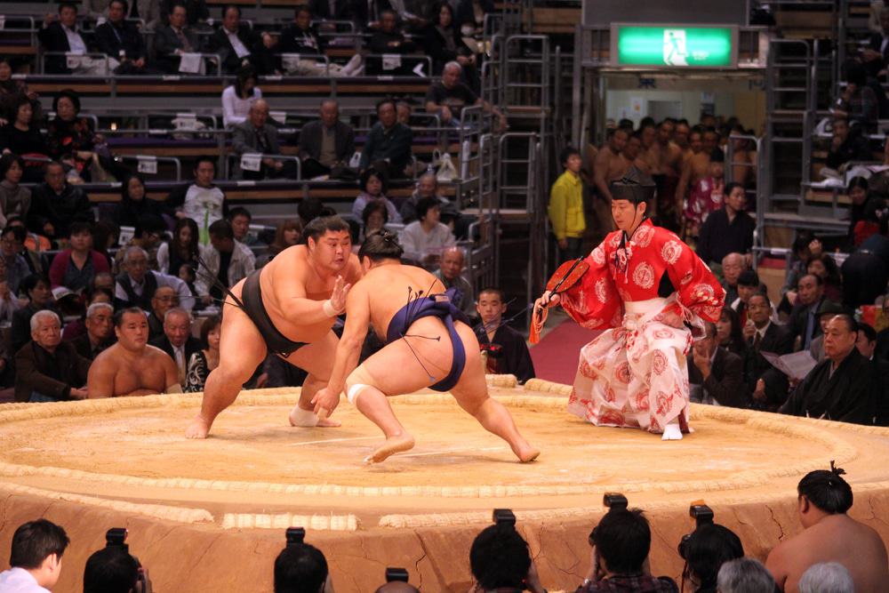 Partido de sumo de Fukuoka