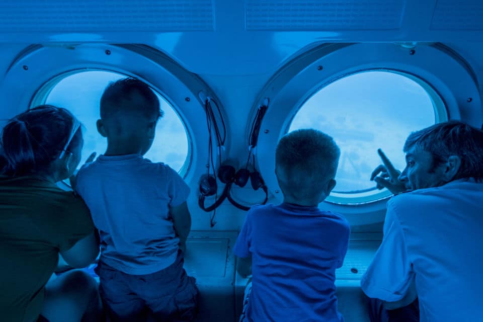 Excursión en submarino Atlantis por la playa de Waikiki