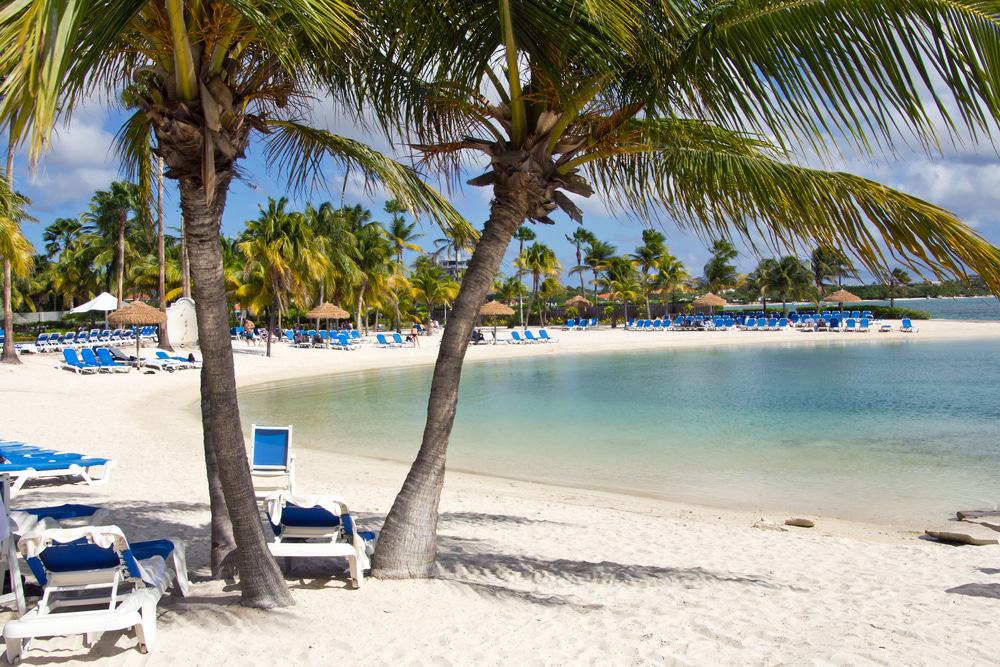 Playa Surfside, Oranjestad