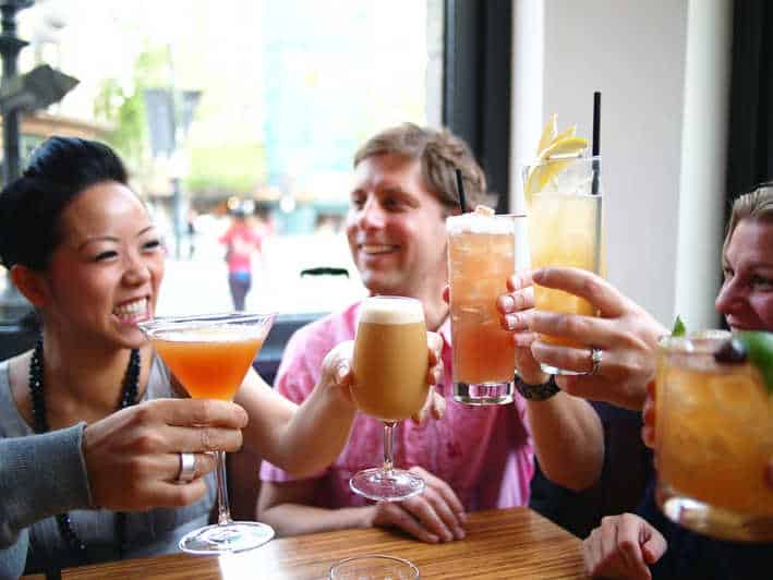 Tour de comida, cerveza artesanal y degustación de vinos de Gastown